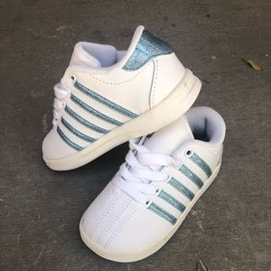 BRAND NEW kids k swiss sneakers